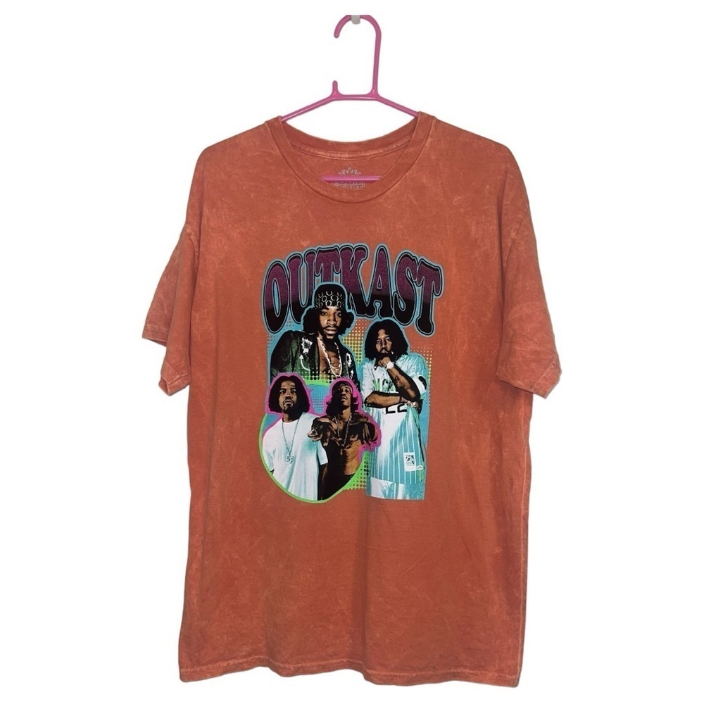 OutKast Graphic T-Shirt size large NWOT
